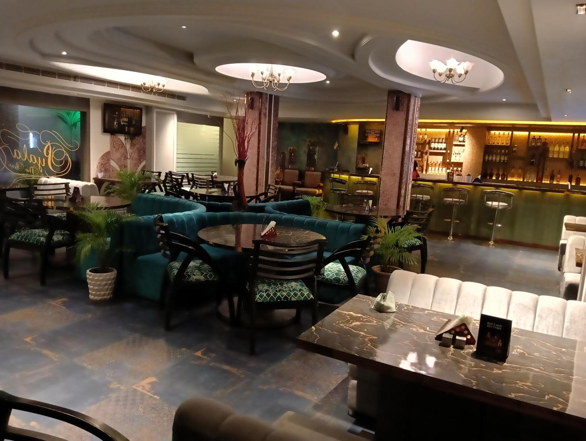 Bk Castles Hotel Jabalpur Exterior foto